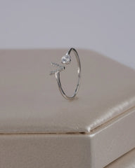 Anillo Letra V Crystal